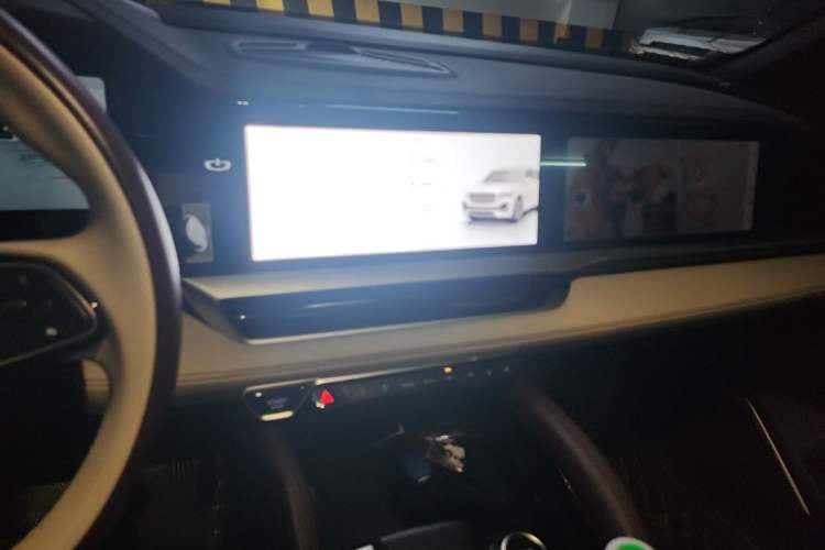 Used Geely Auto Monjaro L 2021 2.0TD DCT EVO Two-Wheel Drive Prestige Version Audio And AC Panel