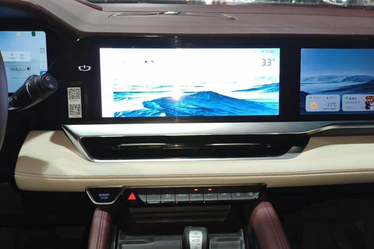 Used Geely Auto Monjaro L 2021 2.0TD DCT EVO Two-Wheel Drive Smart Luxury Version Audio And AC Panel