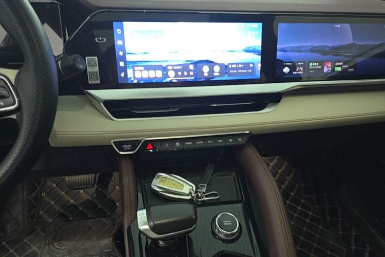 Used Geely Auto Monjaro L 2021 2.0TD DCT EVO Two-Wheel Drive Smart Luxury Version Audio And AC Panel