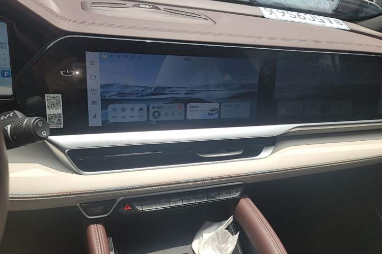 Used Geely Auto Monjaro L 2021 2.0TD DCT EVO Two-Wheel Drive Prestige Version Audio And AC Panel