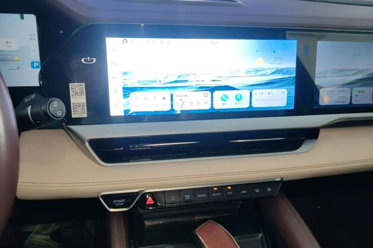 Used Geely Auto Monjaro L 2021 2.0TD DCT EVO Two-Wheel Drive Smart Luxury Version Audio And AC Panel