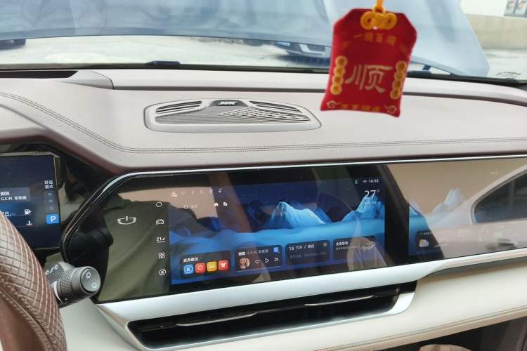 Used Geely Auto Monjaro L 2021 2.0TD High-Power Automatic All-Wheel-Drive Flagship Version Audio And AC Panel