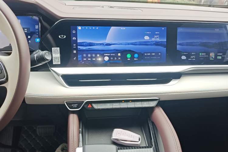 Used Geely Auto Monjaro L 2021 2.0TD DCT EVO Two-Wheel Drive Prestige Version Audio And AC Panel