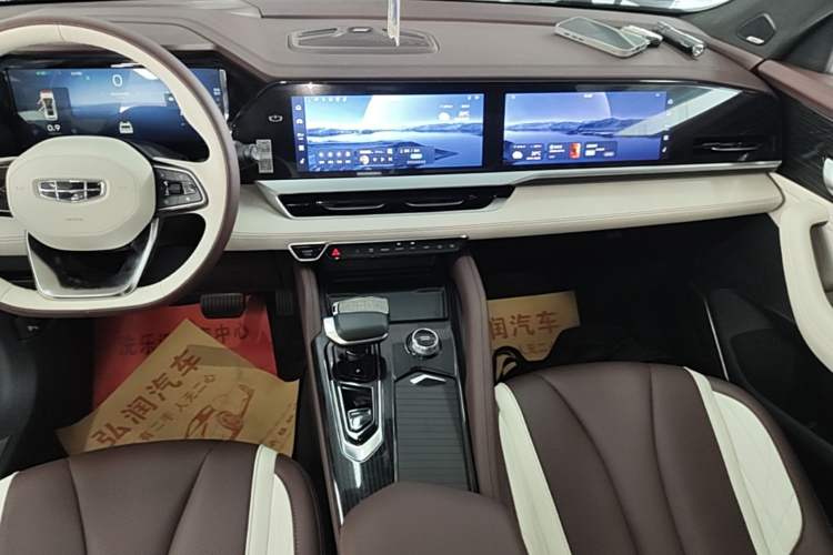 Used Geely Auto Monjaro L 2021 2.0TD DCT EVO Two-Wheel-Drive Flagship Version Audio And AC Panel