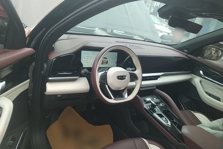 Used Geely Auto Monjaro L 2021 2.0TD DCT EVO Two-Wheel Drive Smart Luxury Version Center Console