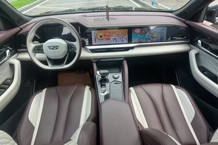 Used Geely Auto Monjaro L 2021 2.0TD DCT EVO Two-Wheel Drive Prestige Version Center Console