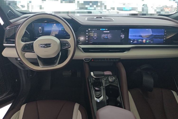 Used Geely Auto Monjaro L 2021 2.0TD DCT EVO Two-Wheel Drive Prestige Version Center Console