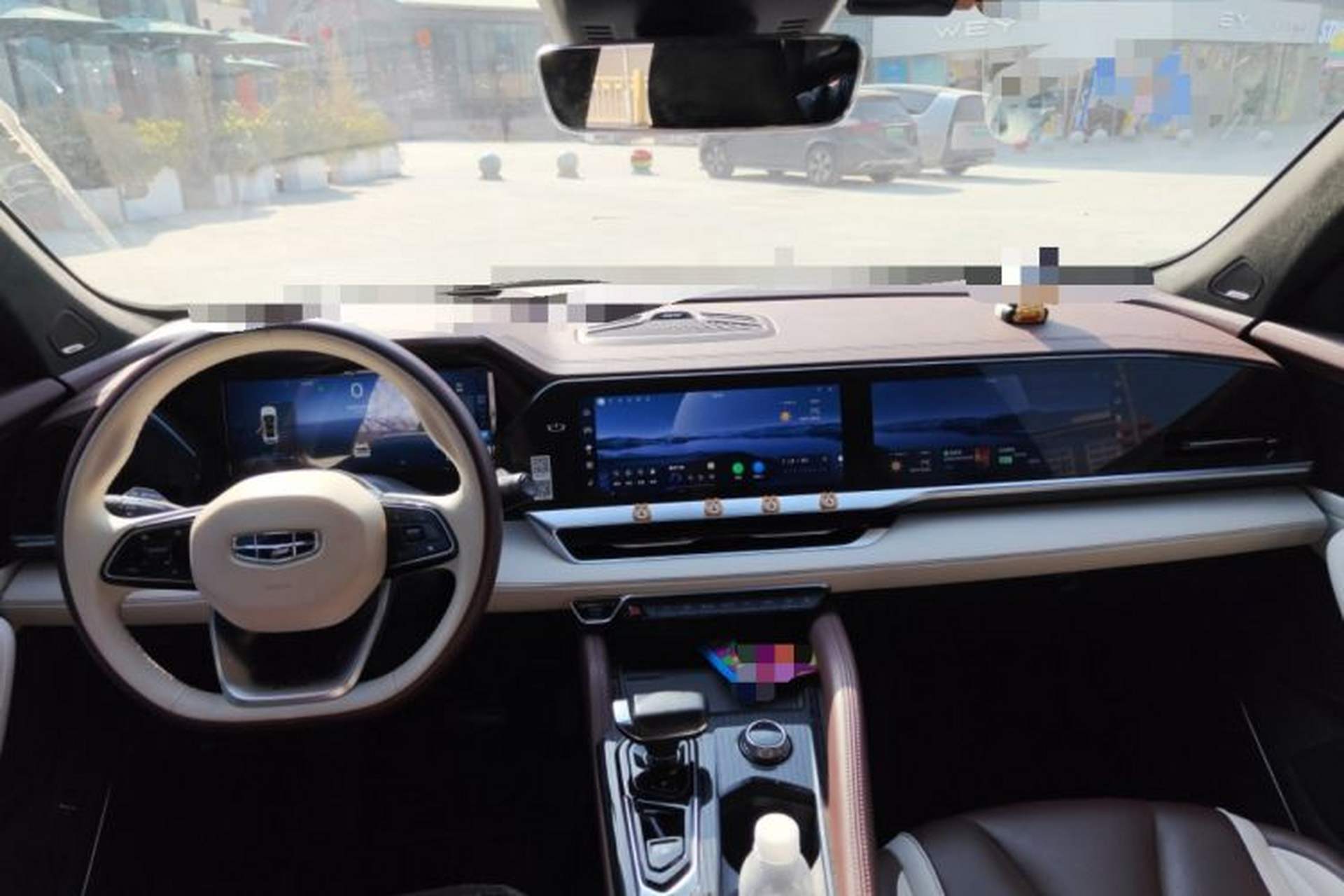 Used Geely Auto Monjaro L 2021 2.0TD DCT EVO Two-Wheel-Drive Flagship Version Center Console
