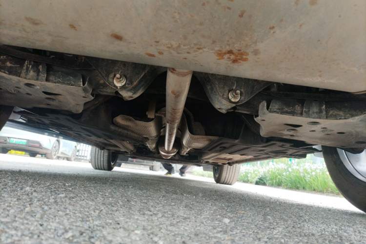 Used Geely Auto Monjaro L 2021 2.0TD DCT EVO Two-Wheel Drive Prestige Version Chassis Rear