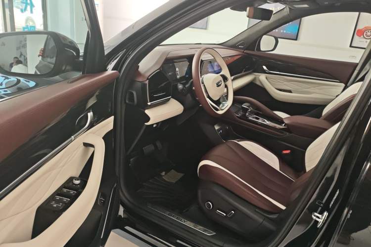 Used Geely Auto Monjaro L 2021 2.0TD DCT EVO Two-Wheel Drive Smart Luxury Version Driver Seat
