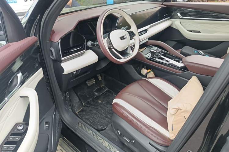 Used Geely Auto Monjaro L 2021 2.0TD DCT EVO Two-Wheel Drive Smart Luxury Version Driver Seat