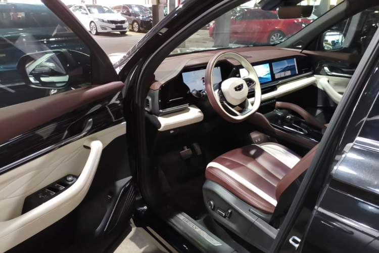 Used Geely Auto Monjaro L 2021 2.0TD DCT EVO Two-Wheel Drive Smart Luxury Version Driver Seat