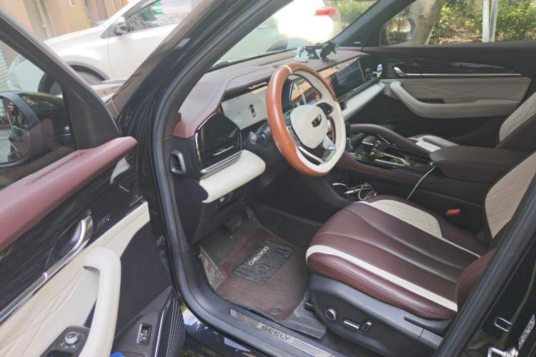 Used Geely Auto Monjaro L 2021 2.0TD DCT EVO Two-Wheel Drive Smart Luxury Version Driver Seat