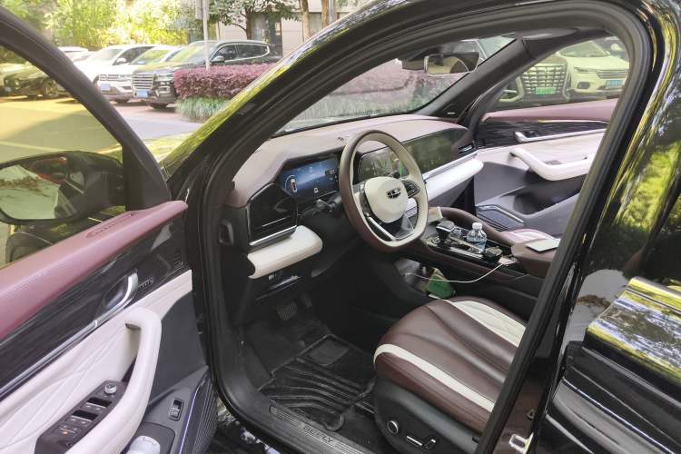 Used Geely Auto Monjaro L 2021 2.0TD DCT EVO Two-Wheel Drive Smart Luxury Version Driver Seat