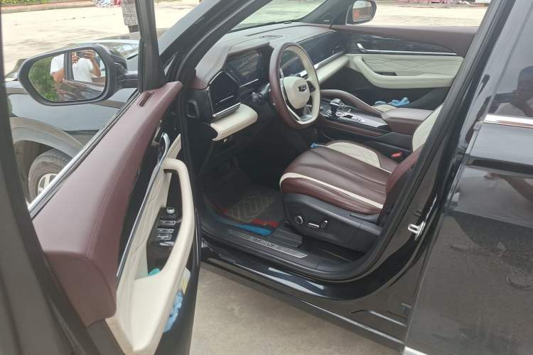 Used Geely Auto Monjaro L 2021 2.0TD High-Power Automatic All-Wheel Drive Luxury Version Driver Seat