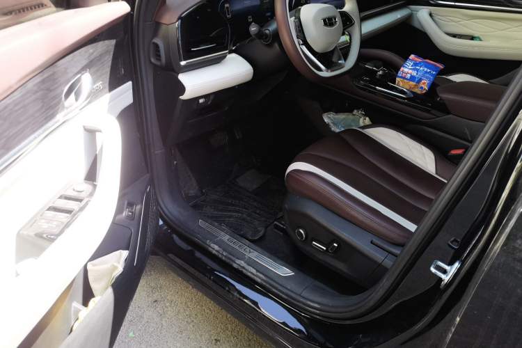 Used Geely Auto Monjaro L 2021 2.0TD High-Power Automatic All-Wheel-Drive Flagship Version Driver Seat