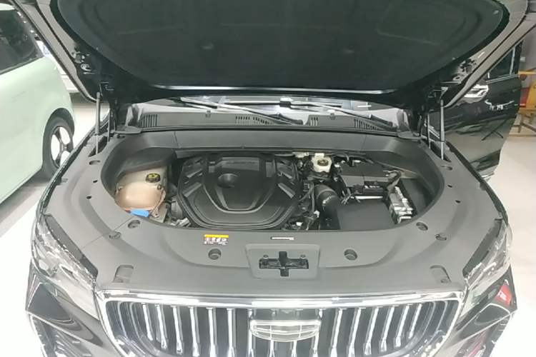 Used Geely Auto Monjaro L 2021 2.0TD DCT EVO Two-Wheel Drive Prestige Version Engine Bay