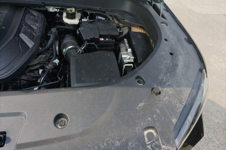 Used Geely Auto Monjaro L 2021 2.0TD DCT EVO Two-Wheel Drive Prestige Version Engine Bay Left