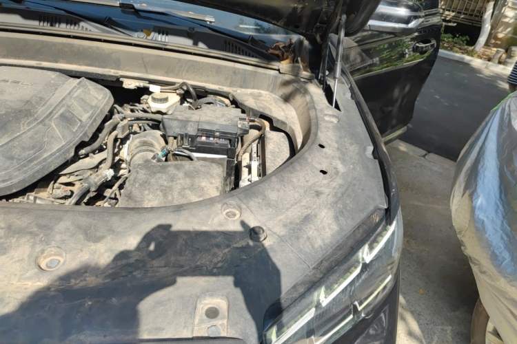 Used Geely Auto Monjaro L 2021 2.0TD DCT EVO Two-Wheel Drive Smart Luxury Version Engine Bay Left