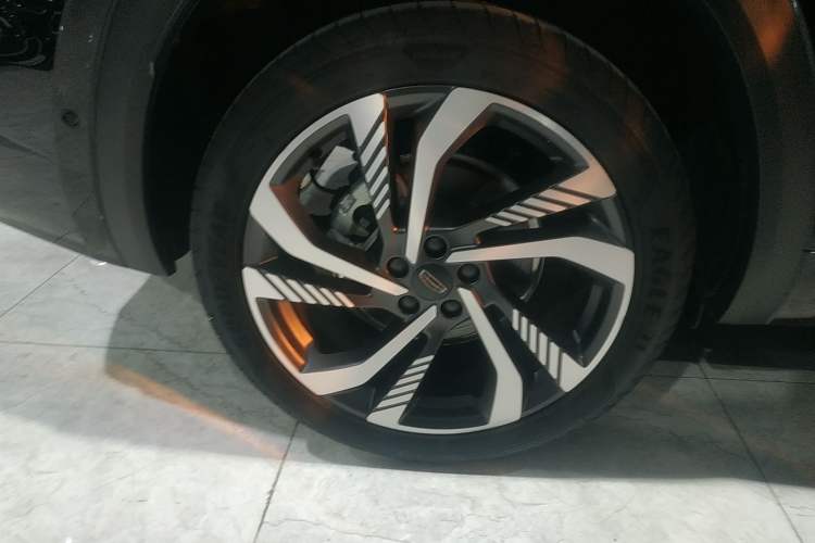 Used Geely Auto Monjaro L 2021 2.0TD High-Power Automatic All-Wheel-Drive Flagship Version Exterior 8
