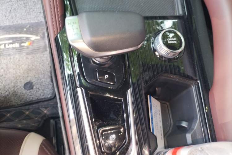 Used Geely Auto Monjaro L 2021 2.0TD High-Power Automatic All-Wheel-Drive Flagship Version Gear Lever