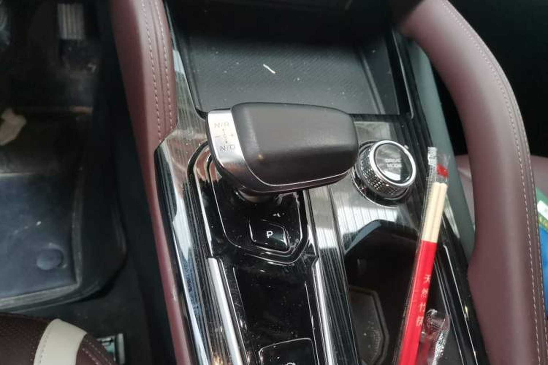 Used Geely Auto Monjaro L 2021 2.0TD DCT EVO Two-Wheel Drive Prestige Version Gear Lever
