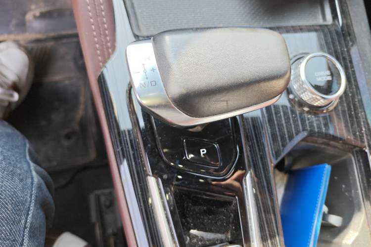 Used Geely Auto Monjaro L 2021 2.0TD DCT EVO Two-Wheel-Drive Flagship Version Gear Lever