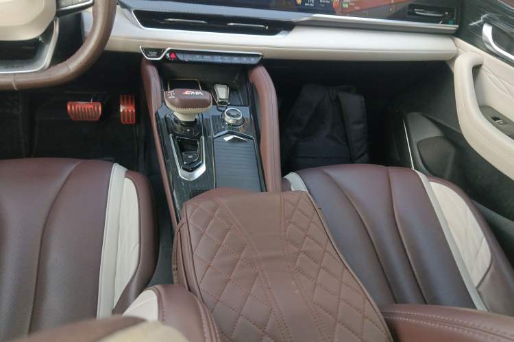 Used Geely Auto Monjaro L 2021 2.0TD High-Power Automatic All-Wheel Drive Luxury Version Gear Lever