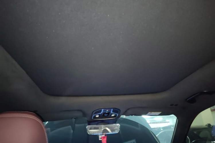 Used Geely Auto Monjaro L 2021 2.0TD DCT EVO Two-Wheel Drive Smart Luxury Version Headliner