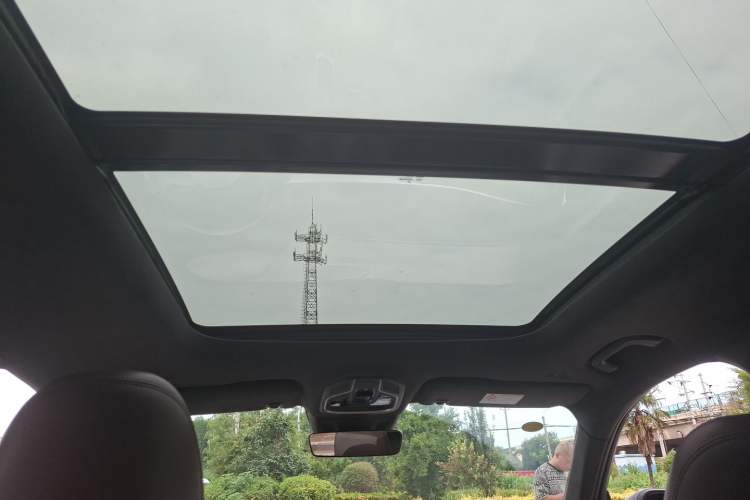 Used Geely Auto Monjaro L 2021 2.0TD High-Power Automatic All-Wheel Drive Luxury Version Headliner