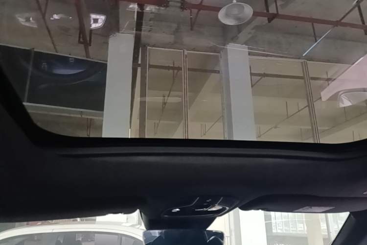 Used Geely Auto Monjaro L 2021 2.0TD High-Power Automatic All-Wheel-Drive Flagship Version Headliner