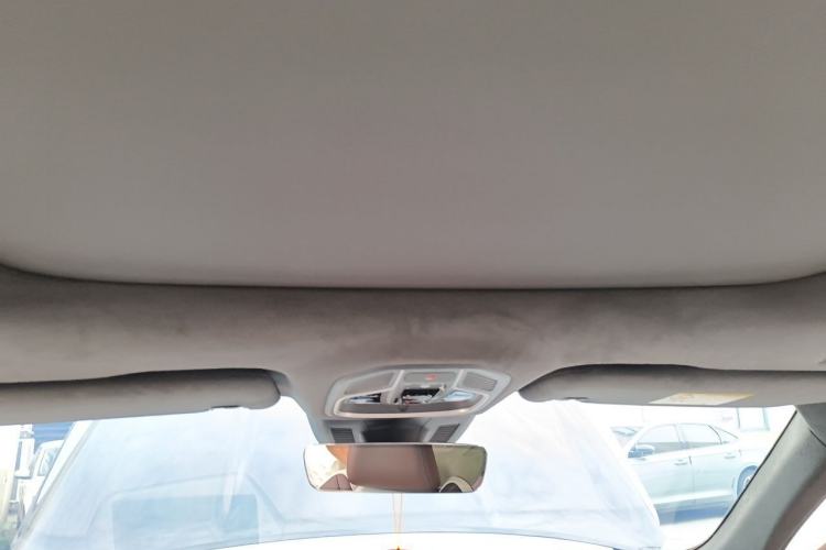 Used Geely Auto Monjaro L 2021 2.0TD High-Power Automatic All-Wheel-Drive Flagship Version Headliner