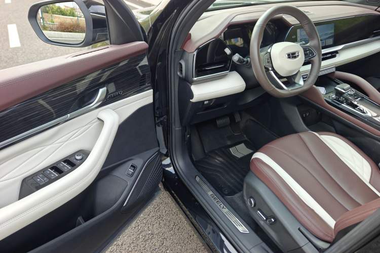Used Geely Auto Monjaro L 2021 2.0TD DCT EVO Two-Wheel Drive Prestige Version Interior 1