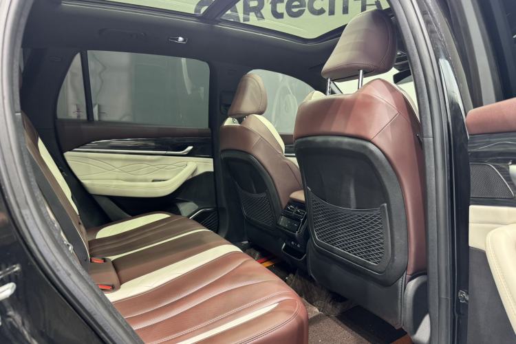 Used Geely Auto Monjaro L 2021 2.0TD DCT EVO Two-Wheel Drive Smart Luxury Version Interior 1