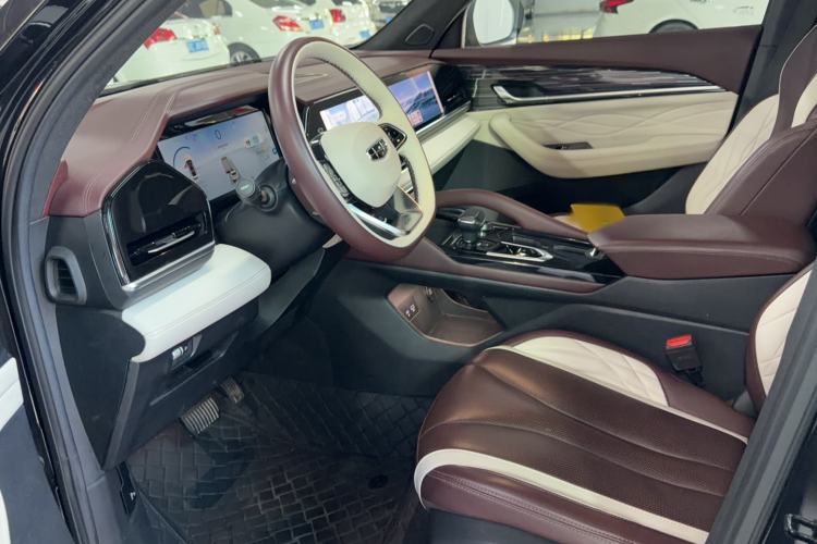 Used Geely Auto Monjaro L 2021 2.0TD DCT EVO Two-Wheel Drive Prestige Version Interior 2