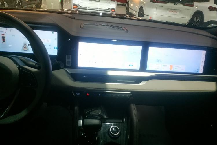 Used Geely Auto Monjaro L 2021 2.0TD High-Power Automatic All-Wheel-Drive Flagship Version Interior 2