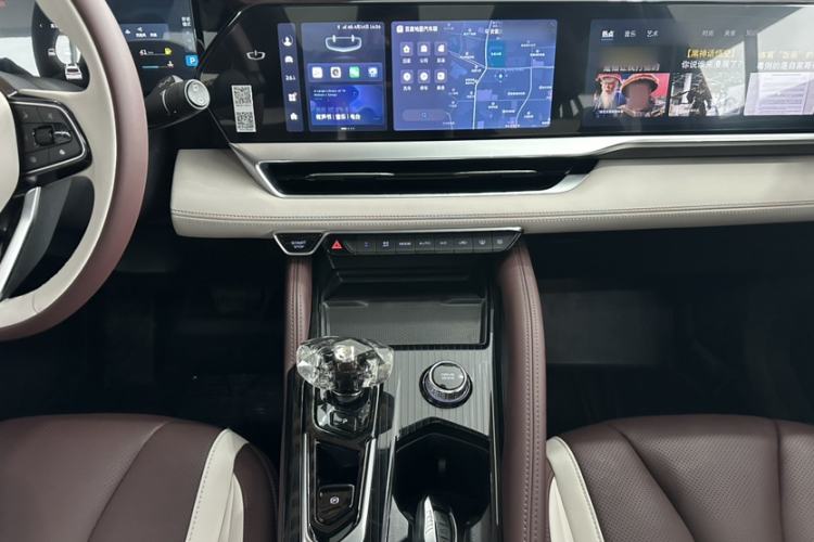 Used Geely Auto Monjaro L 2021 2.0TD DCT EVO Two-Wheel Drive Smart Luxury Version Interior 3