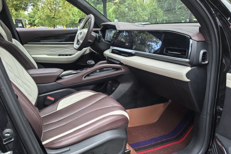 Used Geely Auto Monjaro L 2021 2.0TD DCT EVO Two-Wheel Drive Smart Luxury Version Interior 4