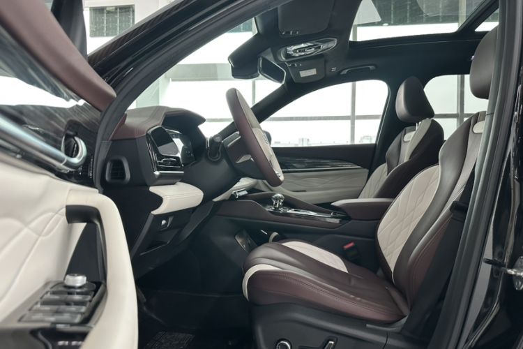 Used Geely Auto Monjaro L 2021 2.0TD DCT EVO Two-Wheel Drive Smart Luxury Version Interior 7