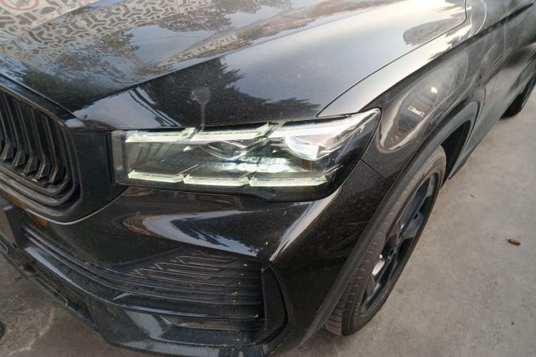 Used Geely Auto Monjaro L 2021 2.0TD High-Power Automatic All-Wheel Drive Luxury Version Left Front Headlight