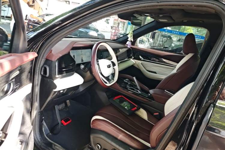 Used Geely Auto Monjaro L 2021 2.0TD DCT EVO Two-Wheel Drive Prestige Version Left Front Seat
