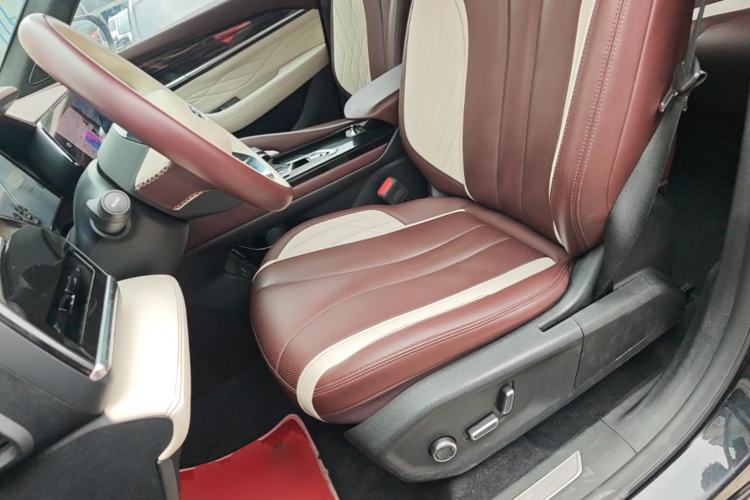 Used Geely Auto Monjaro L 2021 2.0TD DCT EVO Two-Wheel Drive Prestige Version Left Front Seat