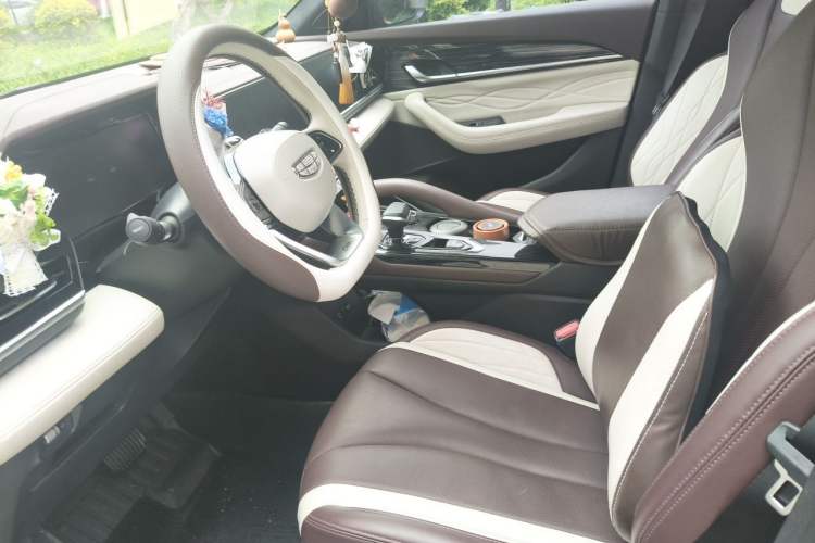 Used Geely Auto Monjaro L 2021 2.0TD DCT EVO Two-Wheel Drive Prestige Version Left Front Seat