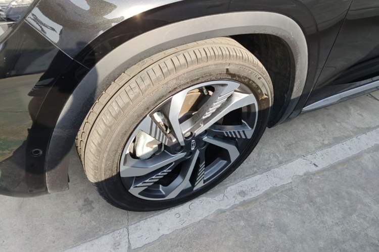Used Geely Auto Monjaro L 2021 2.0TD High-Power Automatic All-Wheel-Drive Flagship Version Left Front Wheel Hub
