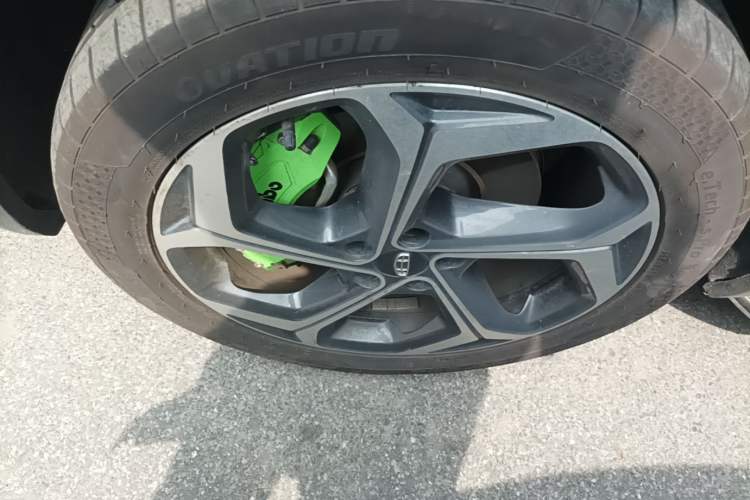 Used Geely Auto Monjaro L 2021 2.0TD DCT EVO Two-Wheel-Drive Flagship Version Left Front Wheel Hub