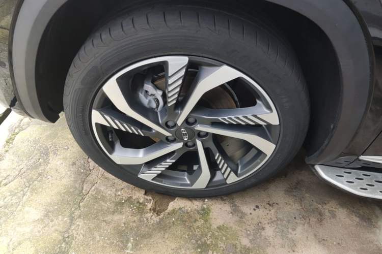 Used Geely Auto Monjaro L 2021 2.0TD DCT EVO Two-Wheel Drive Smart Luxury Version Left Front Wheel Hub