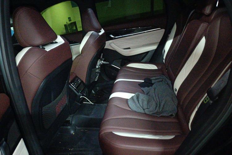 Used Geely Auto Monjaro L 2021 2.0TD High-Power Automatic All-Wheel-Drive Flagship Version Left Rear Seat