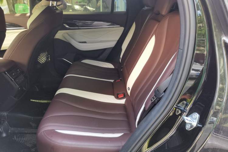 Used Geely Auto Monjaro L 2021 2.0TD High-Power Automatic All-Wheel-Drive Flagship Version Left Rear Seat