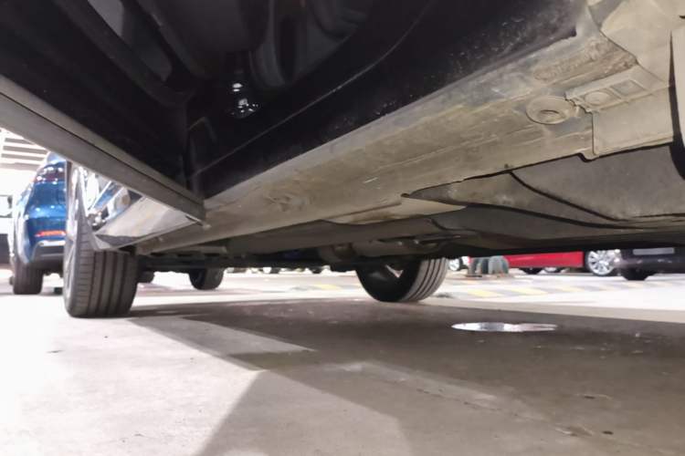Used Geely Auto Monjaro L 2021 2.0TD DCT EVO Two-Wheel Drive Smart Luxury Version Left Side Sill