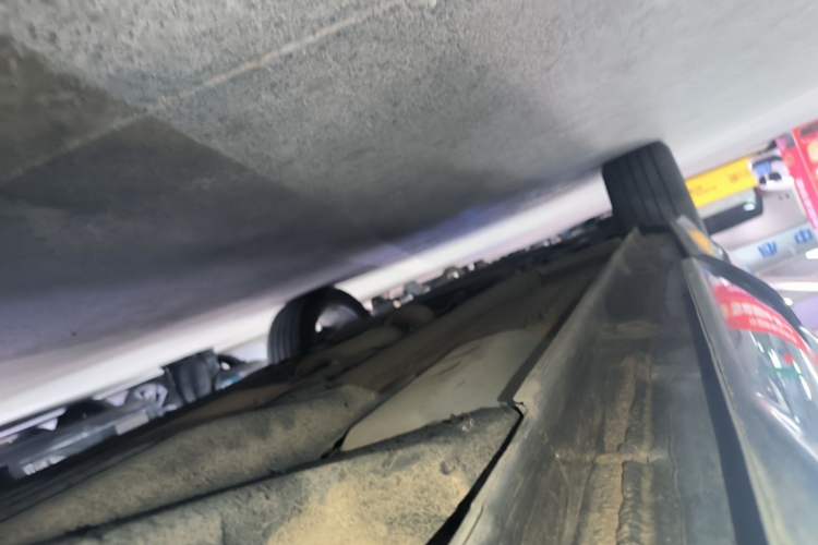 Used Geely Auto Monjaro L 2021 2.0TD DCT EVO Two-Wheel Drive Smart Luxury Version Left Side Sill